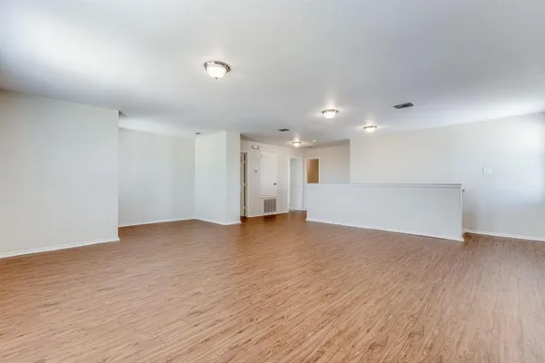 $2,395 | 6104 St James Place, Denton, TX 76210