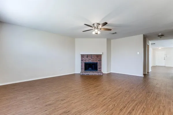 $2,395 | 6104 St James Place, Denton, TX 76210