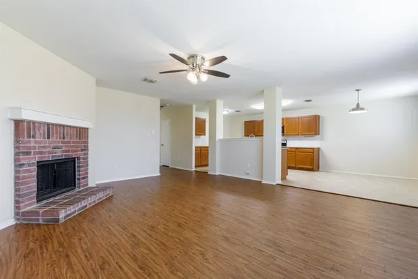 $2,395 | 6104 St James Place, Denton, TX 76210