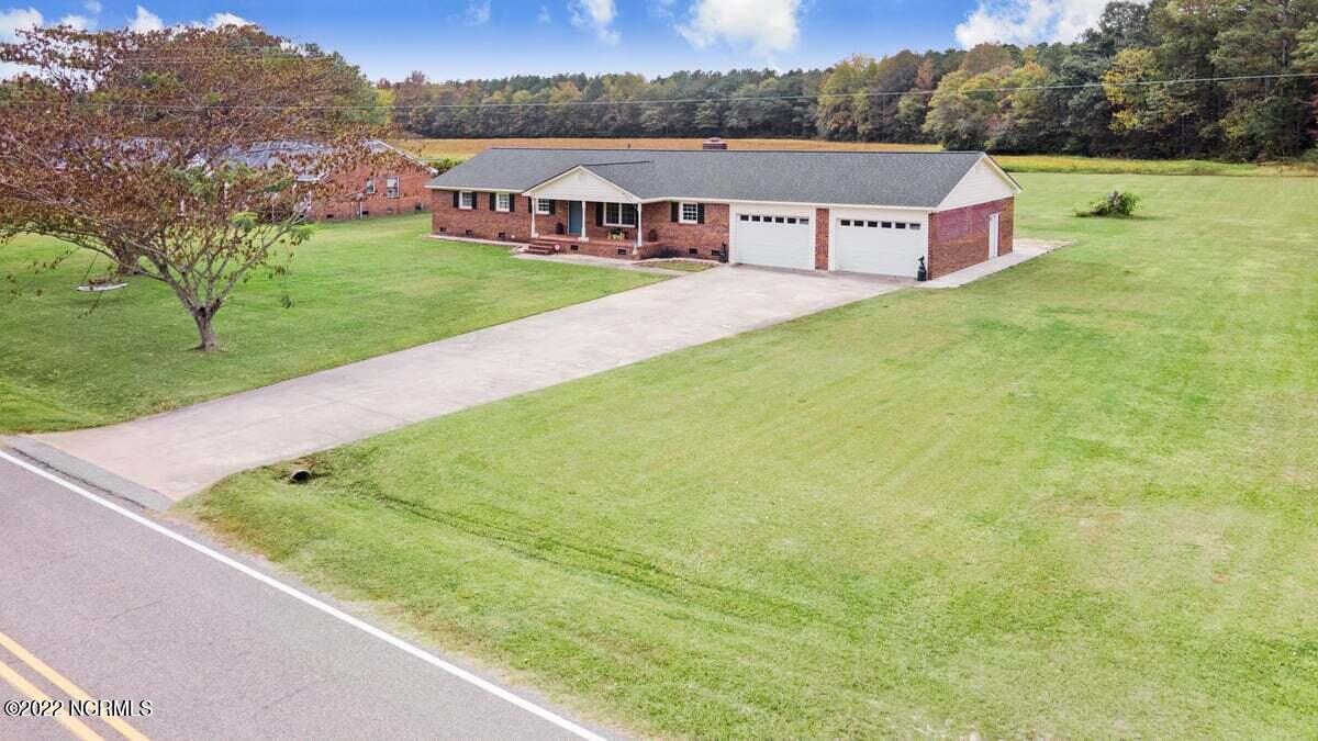 304 Thomas Road Rocky Mount, NC 27801 - Photo 2 of 17 304 Thomas Rd-17