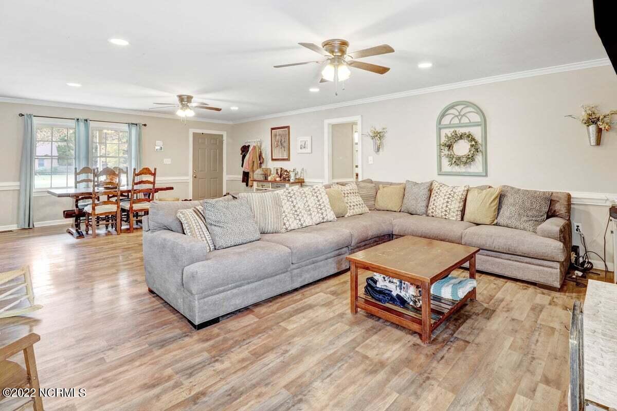 304 Thomas Road Rocky Mount, NC 27801 - Photo 3 of 17 304 Thomas Rd-21