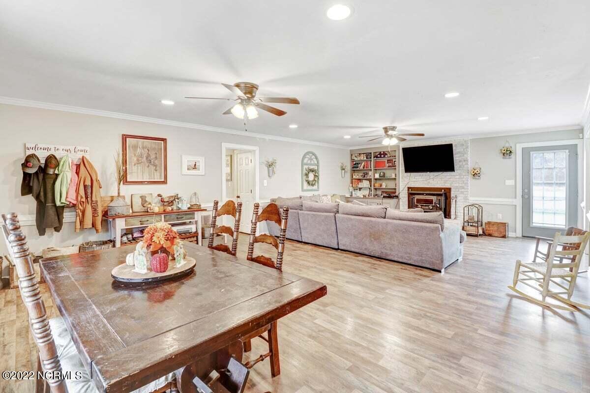 304 Thomas Road Rocky Mount, NC 27801 - Photo 4 of 17 304 Thomas Rd-18
