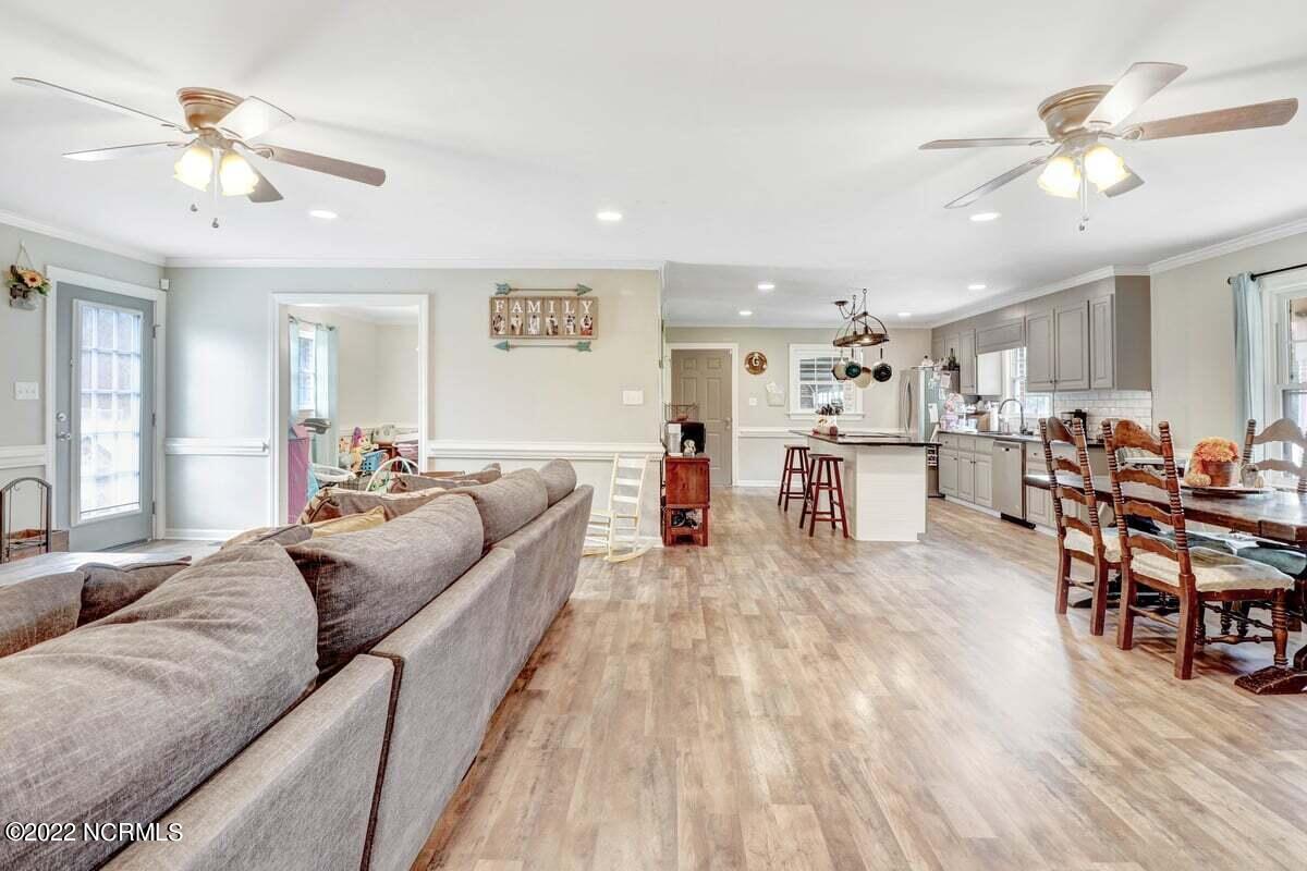 304 Thomas Road Rocky Mount, NC 27801 - Photo 6 of 17 304 Thomas Rd-25