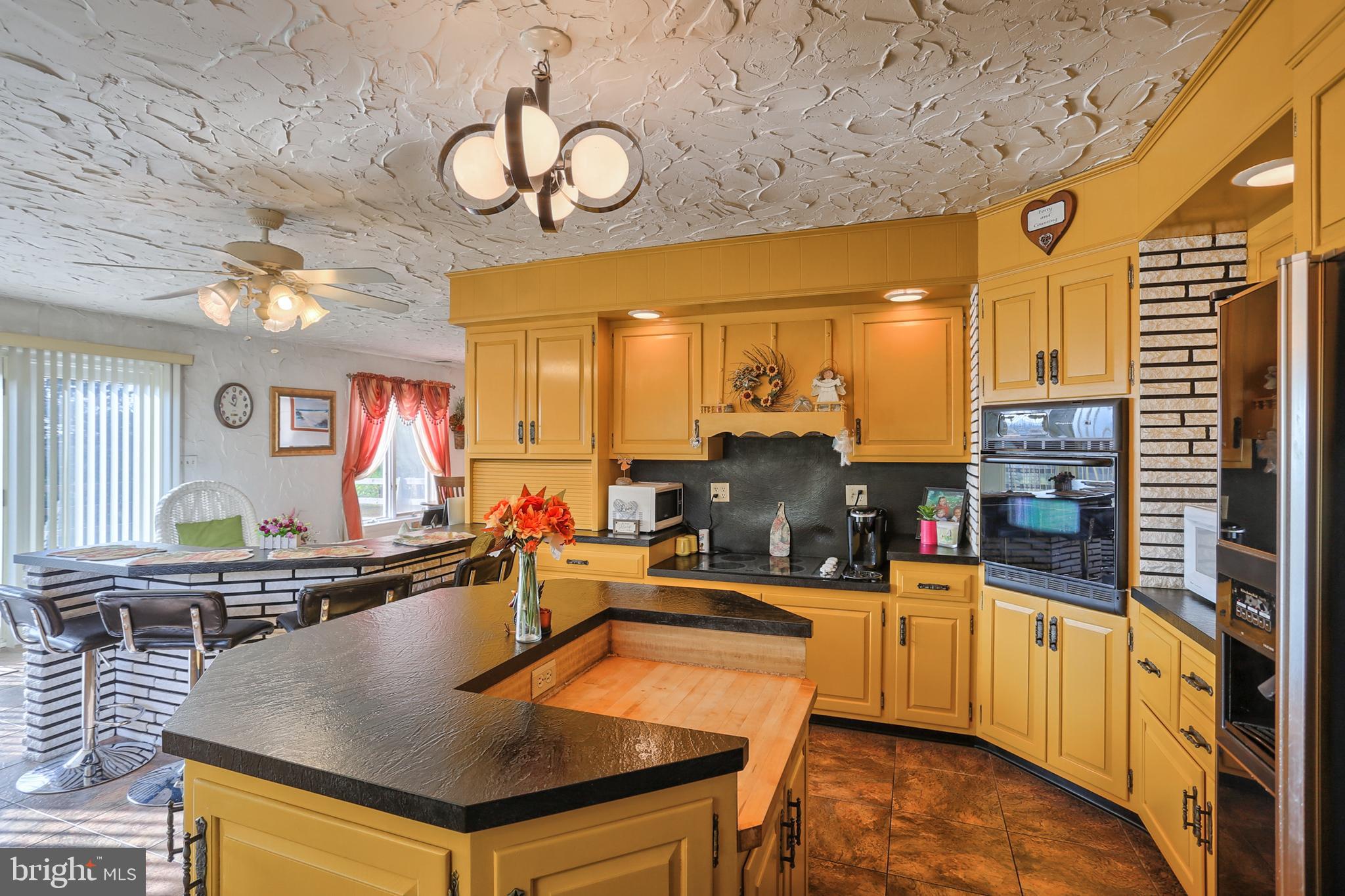 1657 Schaeffer Road Newmanstown, PA 17073 - Photo 10 of 60 Gallery Image 10