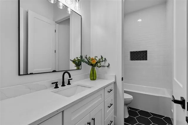 $1,150,000 | 127 Tanners Bridge Road, Bethlehem, GA 30620