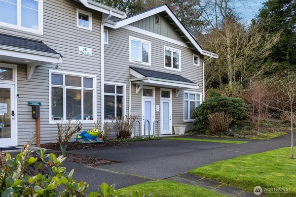 $247,000 | 381 Wallace Way Northeast, Unit 109, Bainbridge Island, WA 98110