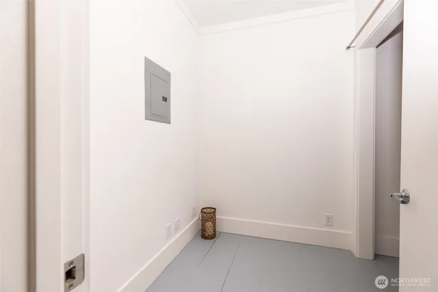 $247,000 | 381 Wallace Way Northeast, Unit 109, Bainbridge Island, WA 98110