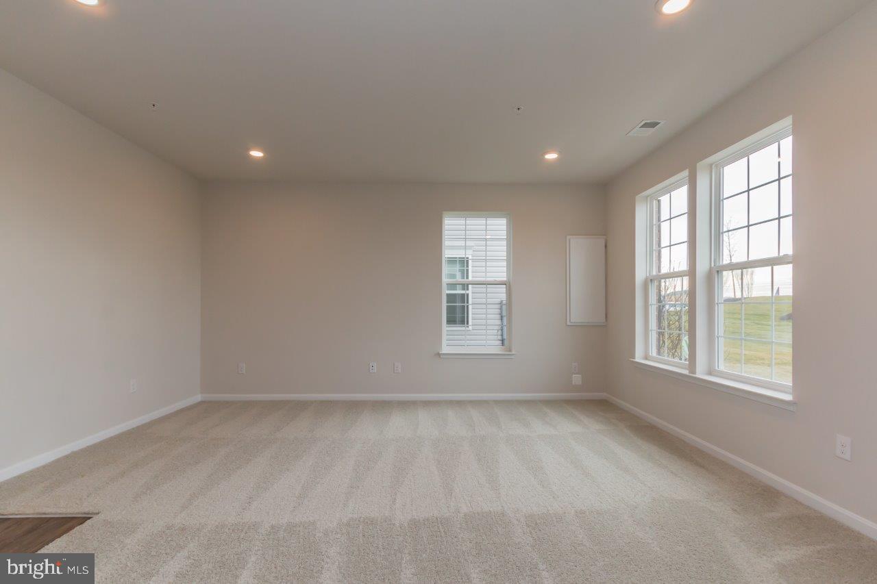 7068 Delegate Place Frederick, MD 21703 - Photo 2 of 51