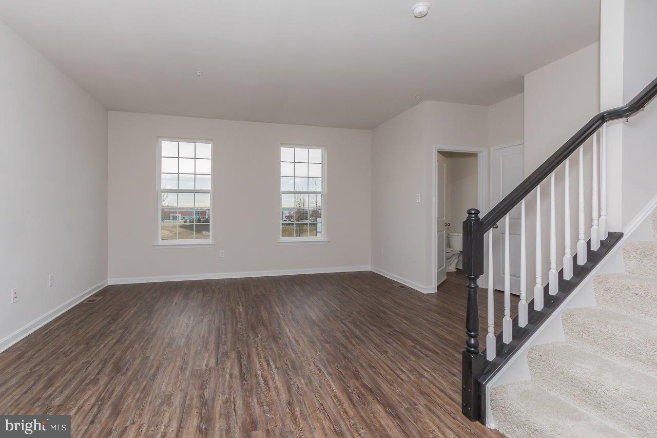 7068 Delegate Place Frederick, MD 21703 - Photo 6 of 51