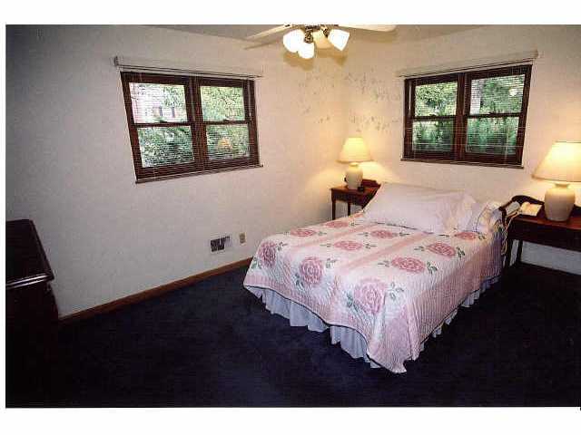 2914 Halstead Road Columbus, OH 43221 - Photo 9 of 10 Gallery Image 9