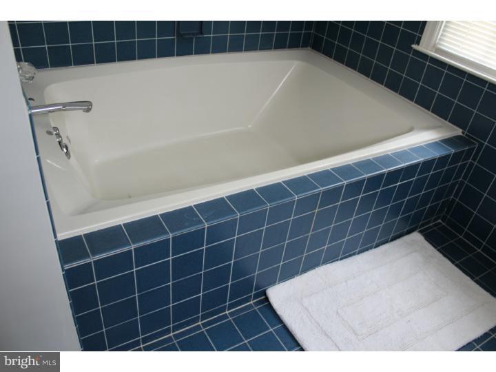 304 Spalding Road Wilmington, DE 19803 - Photo 19 of 24 Bathroom