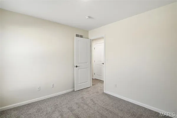 $370,000 | 1123 Castle Green Drive, Waterloo, IL 62298