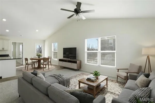 $370,000 | 1123 Castle Green Drive, Waterloo, IL 62298