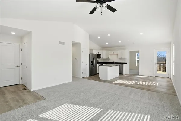 $370,000 | 1123 Castle Green Drive, Waterloo, IL 62298