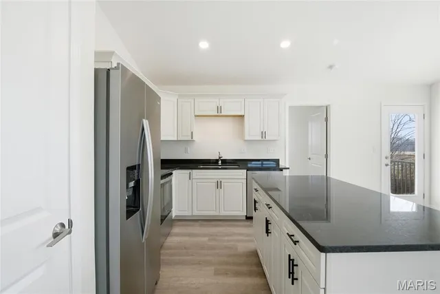 $370,000 | 1123 Castle Green Drive, Waterloo, IL 62298