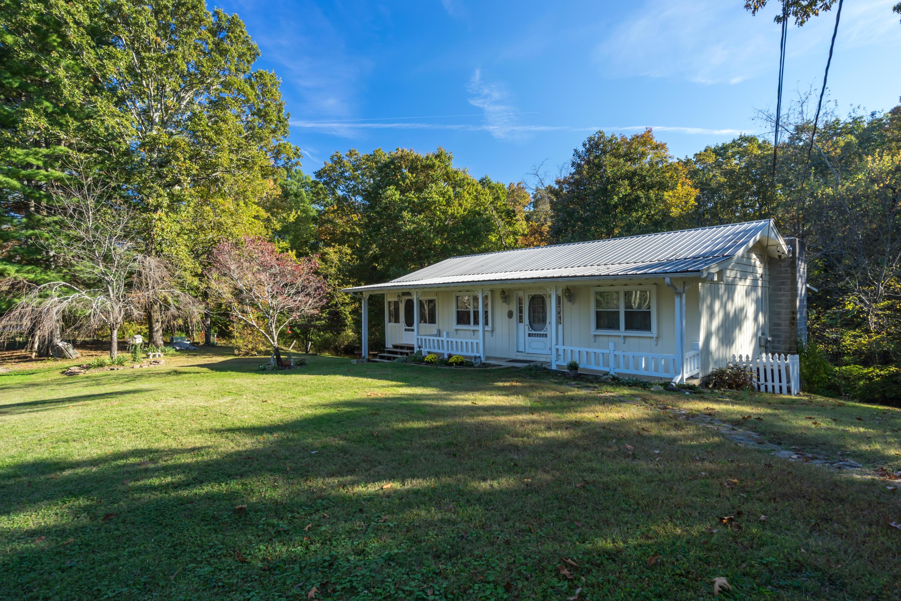 8813 East Ridge Trail Road Soddy Daisy, TN 37379 - Photo 3 of 25 East Ridge (3 of 22)