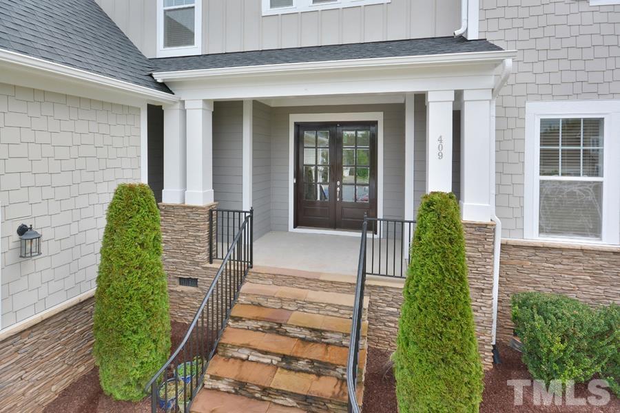 409 Saddletop Court Raleigh, NC 27606 - Photo 3 of 63 Gallery Image 3