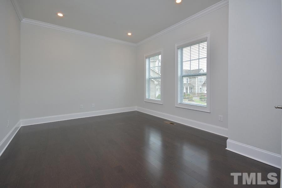 409 Saddletop Court Raleigh, NC 27606 - Photo 7 of 63 Gallery Image 7
