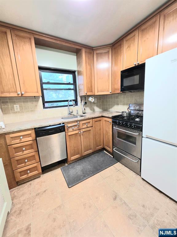 2163 B North Central Road Fort Lee, NJ 07024 - Photo 5 of 11