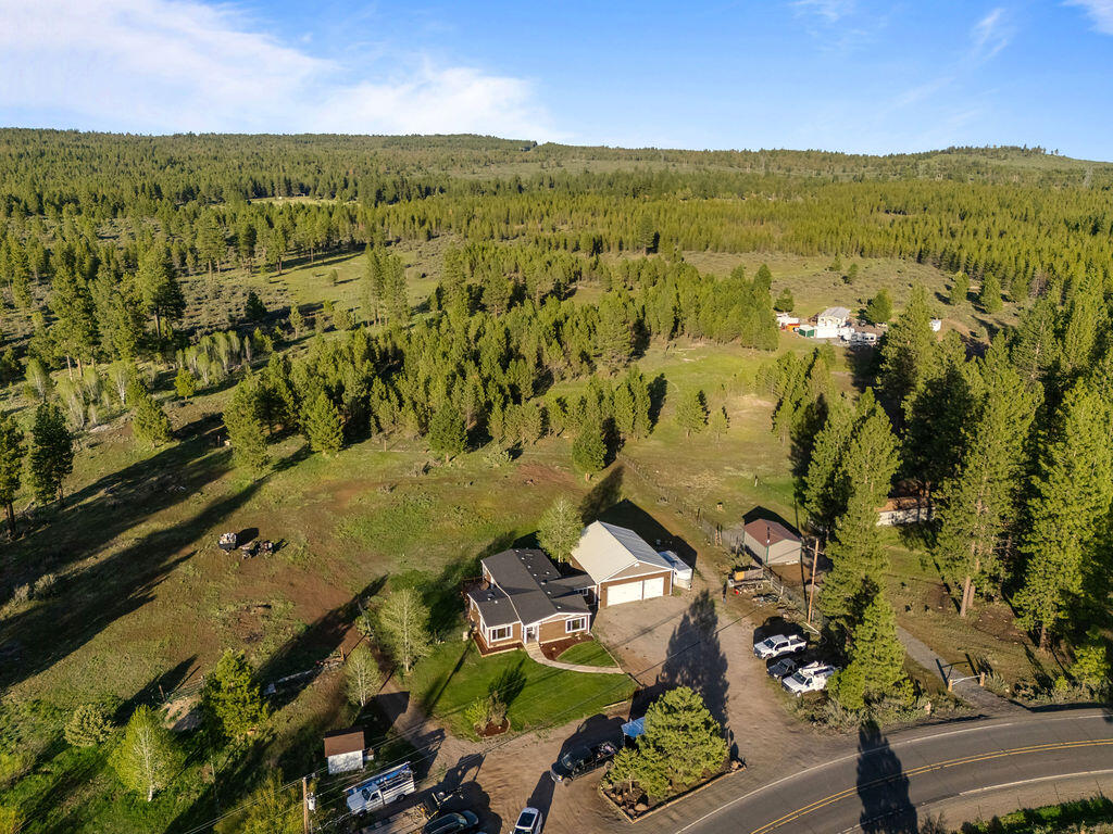 4323 Round Lake Road Klamath Falls, OR 97601 - Photo 40 of 45 dji_20250508184528_0038_d-dji_2025050818