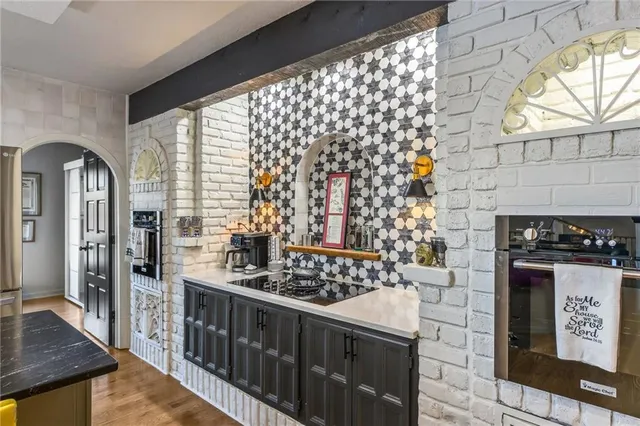 $950,000 | 102 Northwest Hackberry Street, Lee's Summit, MO 64064