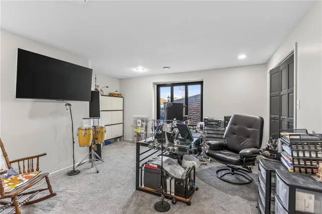 $975,000 | 102 Northwest Hackberry Street, Lee's Summit, MO 64064