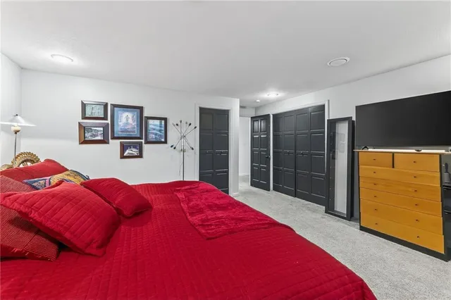 $950,000 | 102 Northwest Hackberry Street, Lee's Summit, MO 64064