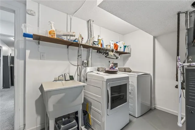 $975,000 | 102 Northwest Hackberry Street, Lee's Summit, MO 64064