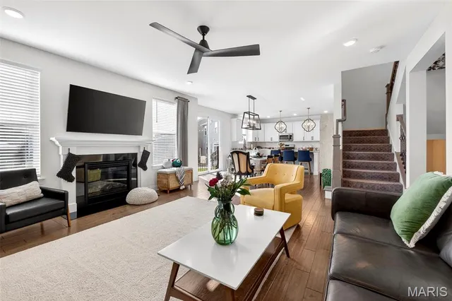 $625,000 | 396 Haycastle Drive, Lake St. Louis, MO 63367