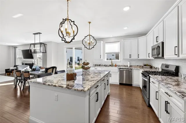 $625,000 | 396 Haycastle Drive, Lake St. Louis, MO 63367