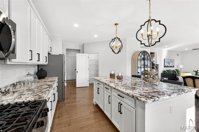 $625,000 | 396 Haycastle Drive, Lake St. Louis, MO 63367