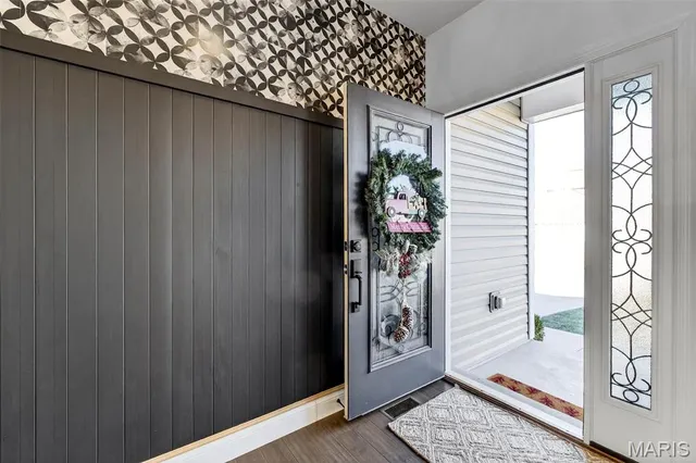 $625,000 | 396 Haycastle Drive, Lake St. Louis, MO 63367