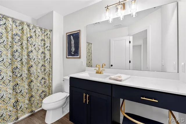 $625,000 | 396 Haycastle Drive, Lake St. Louis, MO 63367