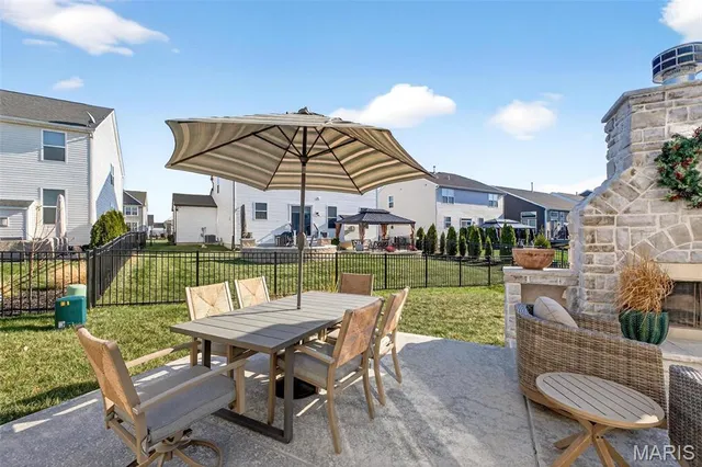 $625,000 | 396 Haycastle Drive, Lake St. Louis, MO 63367