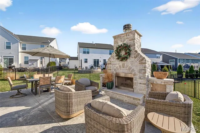 $625,000 | 396 Haycastle Drive, Lake St. Louis, MO 63367