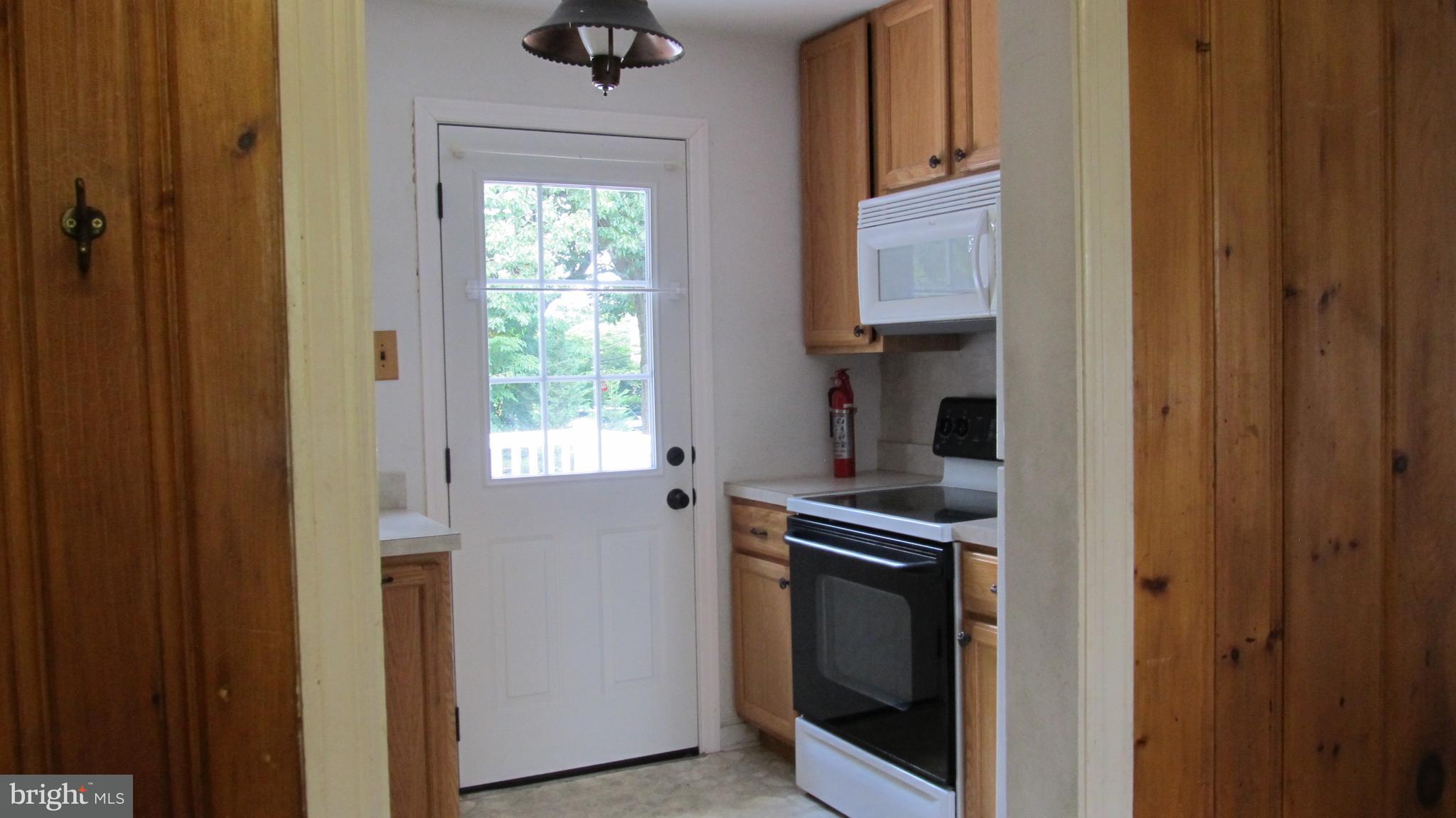 1753 Ridgeview Avenue Lancaster, PA 17603 - Photo 7 of 16 Gallery Image 7