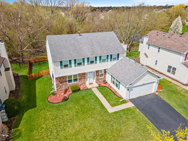 $375,000 | 1266 Fernleaf Drive, Crystal Lake, IL 60014