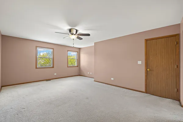 $375,000 | 1266 Fernleaf Drive, Crystal Lake, IL 60014