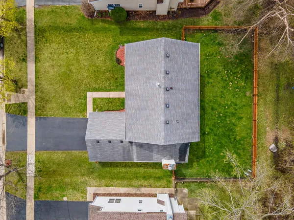 $375,000 | 1266 Fernleaf Drive, Crystal Lake, IL 60014