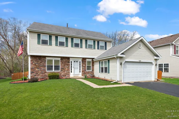 $375,000 | 1266 Fernleaf Drive, Crystal Lake, IL 60014