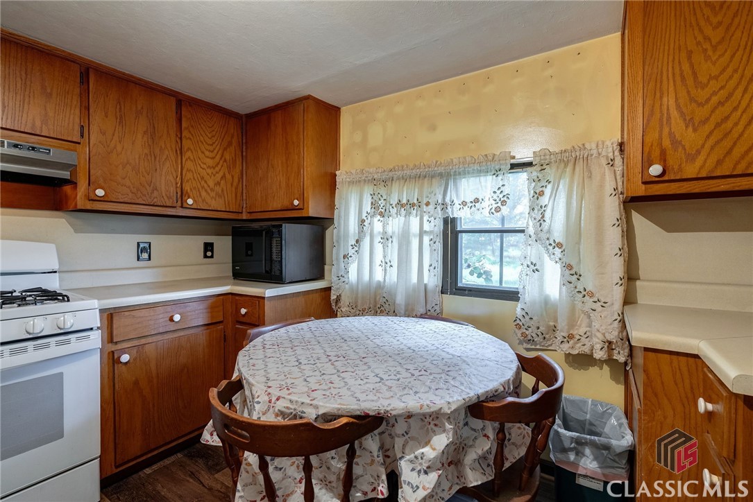 8270 Pendergrass Road Hoschton, GA 30548 - Photo 12 of 44 Gallery Image 12