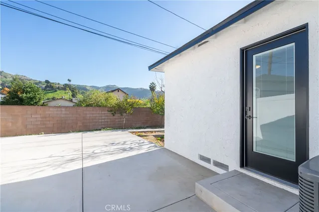 $5,000 | 8330 Glenoaks Boulevard, Sun Valley, CA 91352