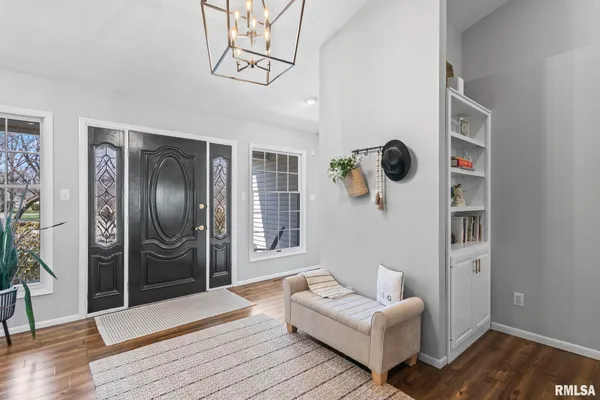 $575,000 | 5930 North Lake Road, Springfield, IL 62711