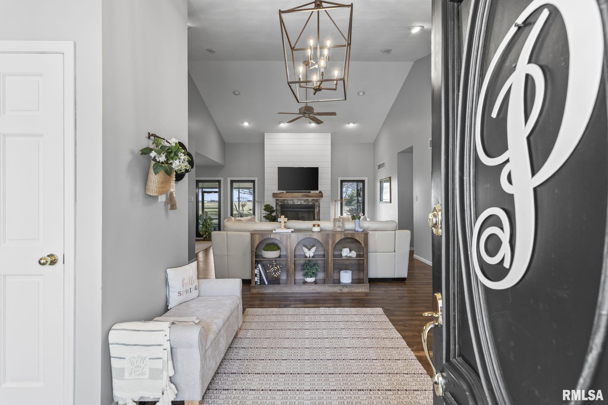 5930 North Lake Road Springfield, IL 62711 - Photo 12 of 76