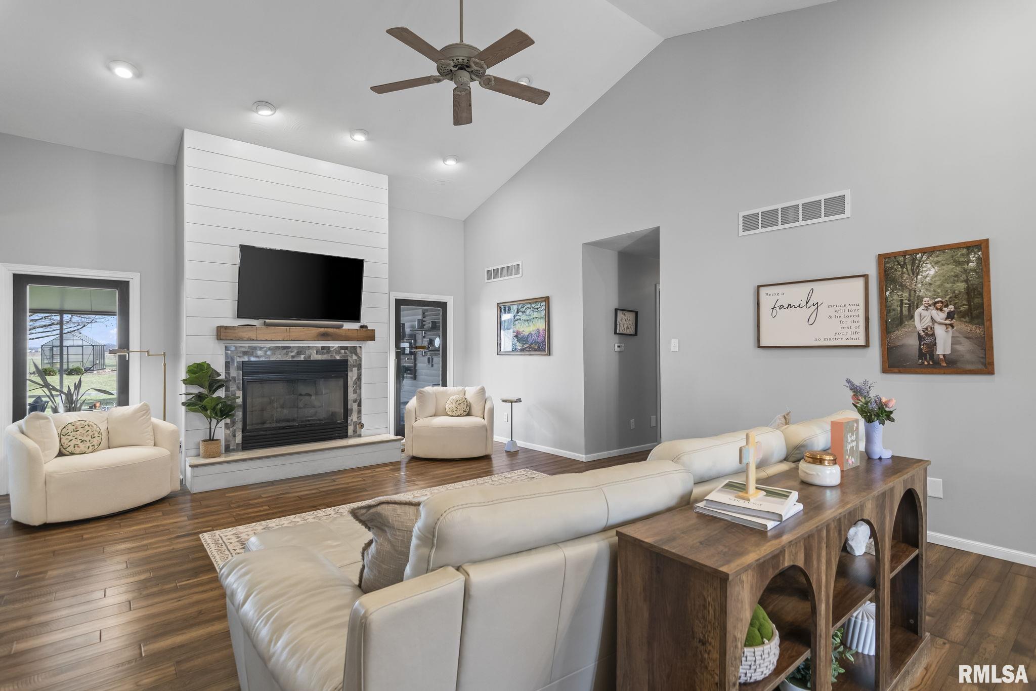 5930 North Lake Road Springfield, IL 62711 - Photo 16 of 76