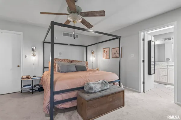 $575,000 | 5930 North Lake Road, Springfield, IL 62711