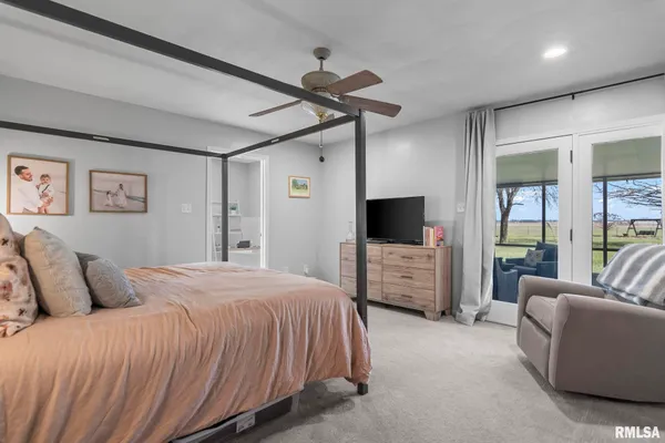 $575,000 | 5930 North Lake Road, Springfield, IL 62711