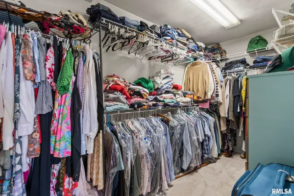 $575,000 | 5930 North Lake Road, Springfield, IL 62711