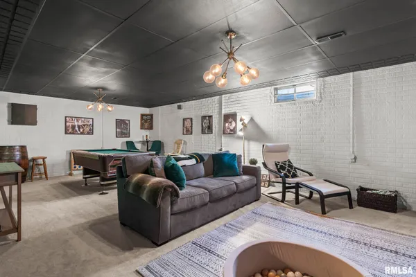 $575,000 | 5930 North Lake Road, Springfield, IL 62711