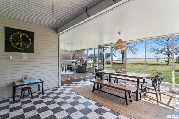 $575,000 | 5930 North Lake Road, Springfield, IL 62711